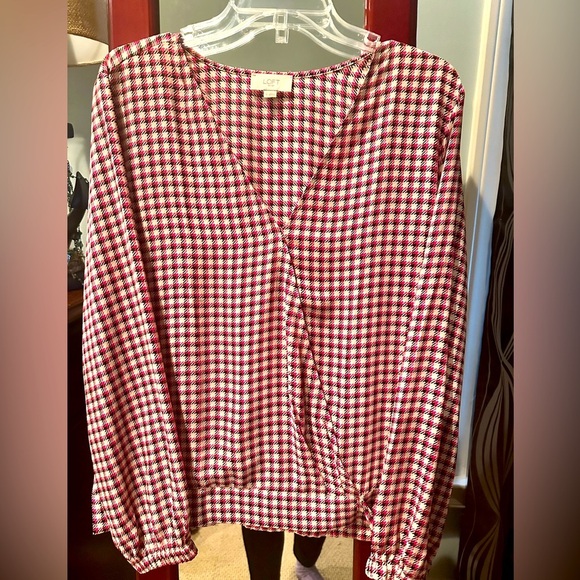 LOFT Tops - Loft blouse. Like new.